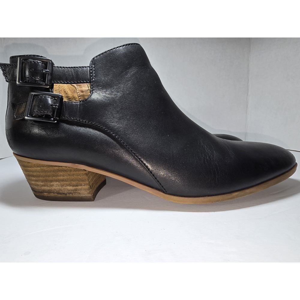 Women's Clark's Black Leather Ankle Boots Low Heel Stylish Side Zip 9.5 Medium